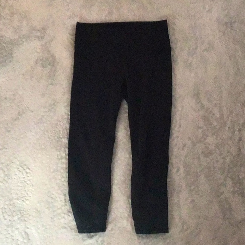 All IN MOTION Black capri leggings